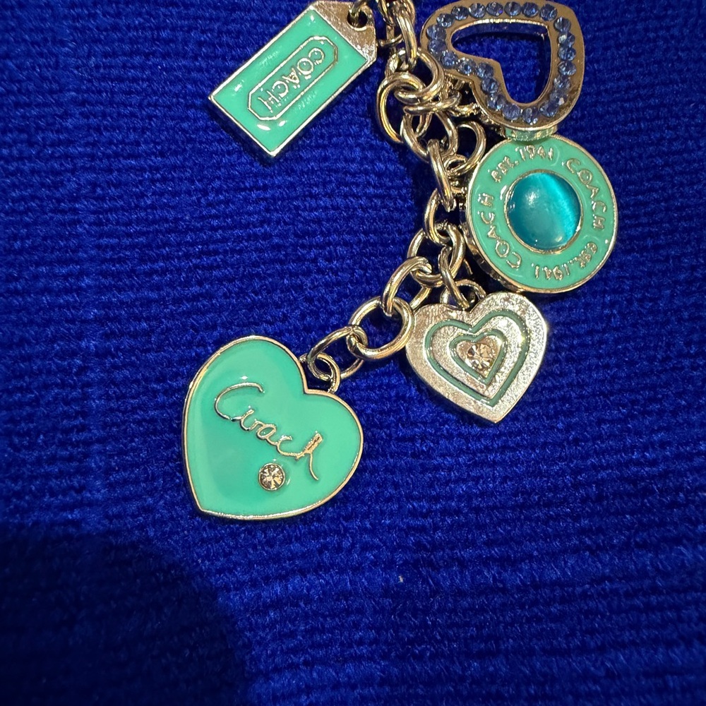 Gold and Teal Heart Keychain. - Picture 4 of 10